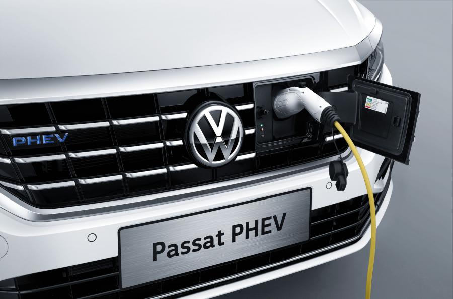 Детали экстерьера Volkswagen Passat PHEV 2018 года  (CN) (фото 3 из 15)